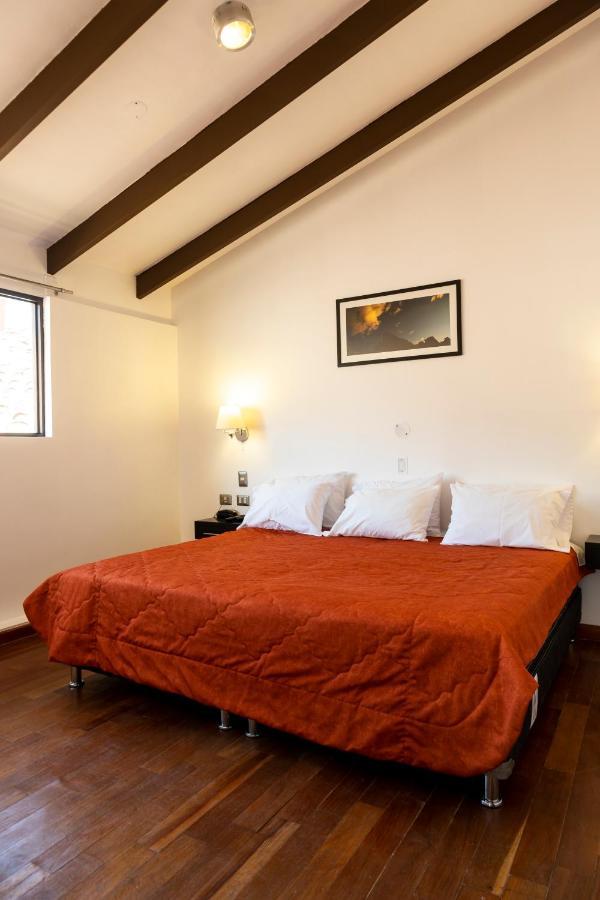 Inn & El Triunfo Cusco