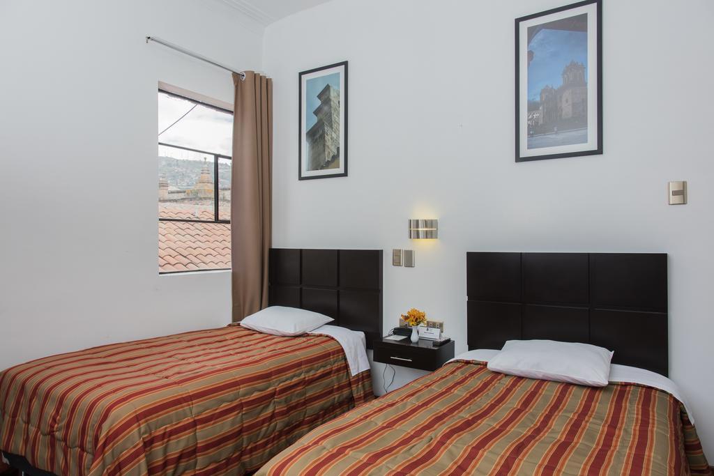 & El Triunfo Inn 2*