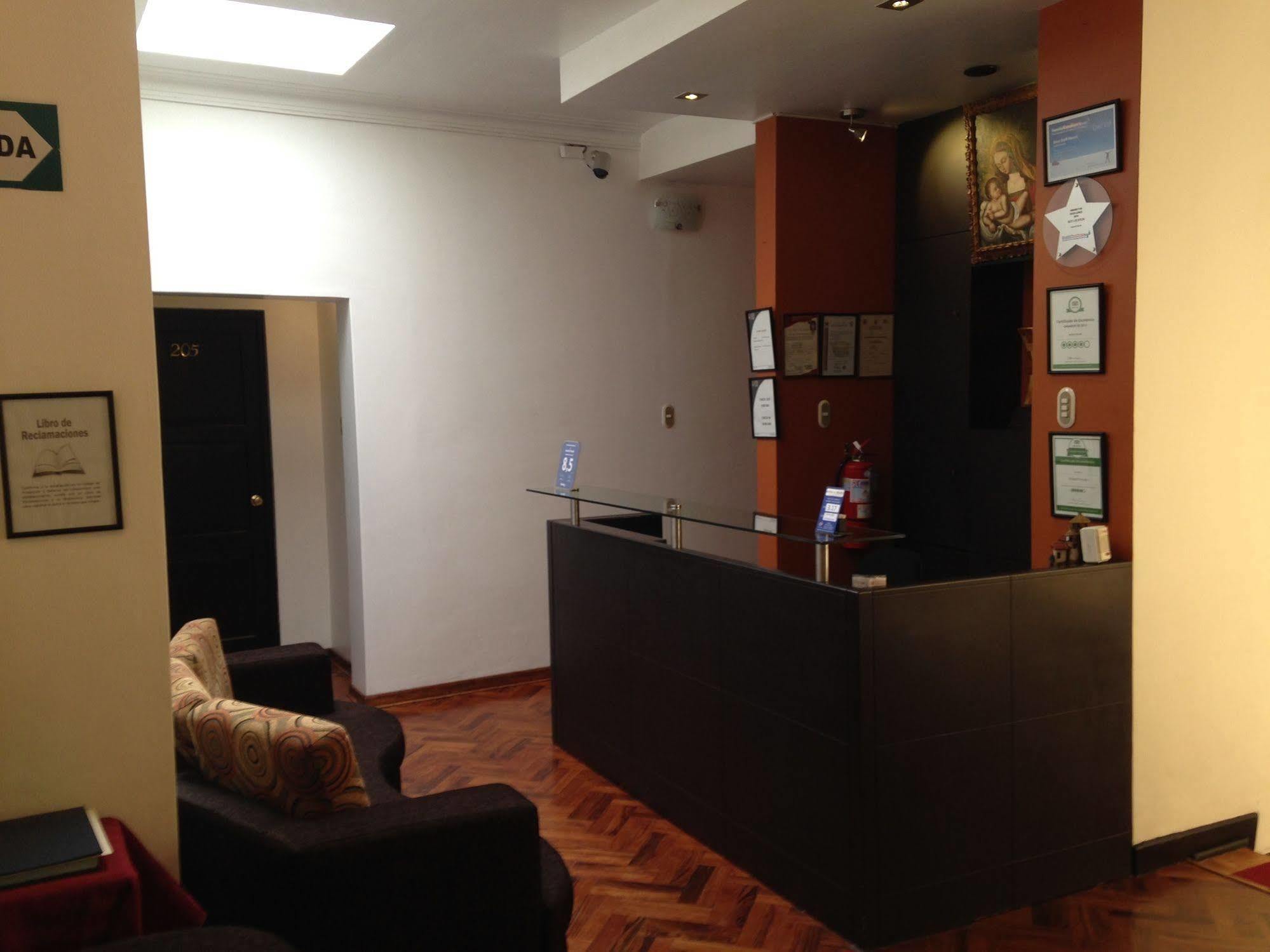 & El Triunfo Inn Cusco